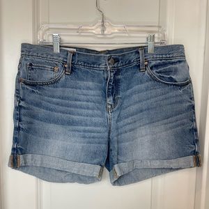 Gap Sexy Boyfriend Denim Shorts | Size 32